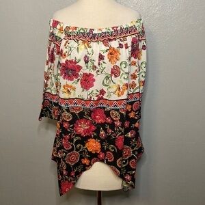 ECI New York 3/4 Sleeve Off The Shoulder Blouse Handkerchief Hem Cream Black S